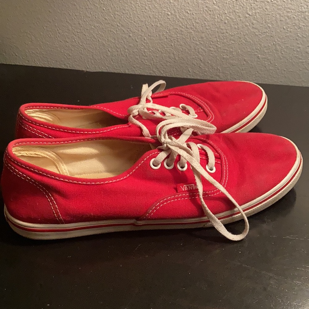 Red Vans ❤️❤️❤️ - Picture 3 of 5